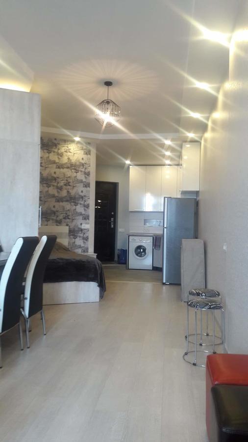 Apartamento Batumi Exterior foto